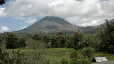 Aktivitas Gunung Lokon Menurun, Status Masih Siaga